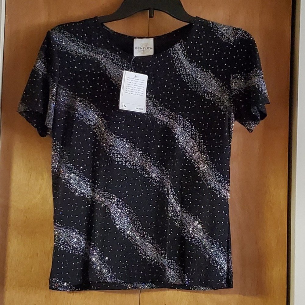 Bentley Dressy T, Size Small - NWT